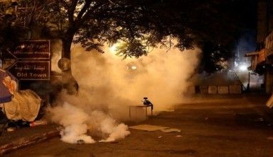 İsrail askerlerinden El Halil'de Filistinli tutuklulara destek gösterisine plastik mermili müdahale