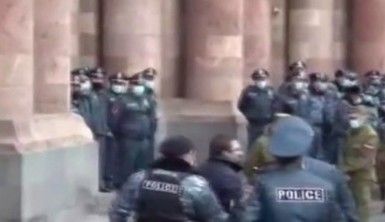 Ermenistan'da muhalefet hükümet binasına girmeye çalıştı