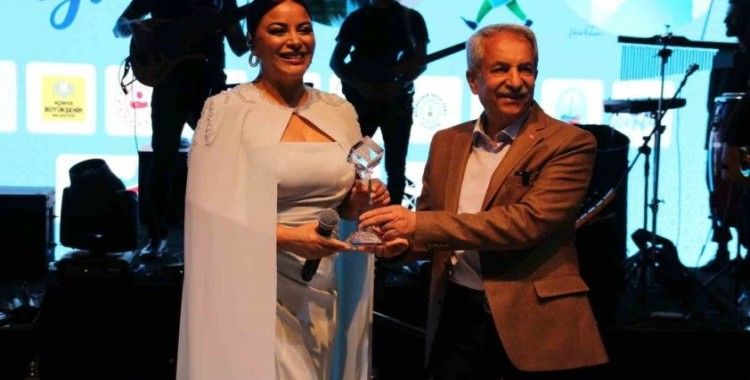 Nasreddin Hoca Şenliğinde Zara konseri düzenlendi