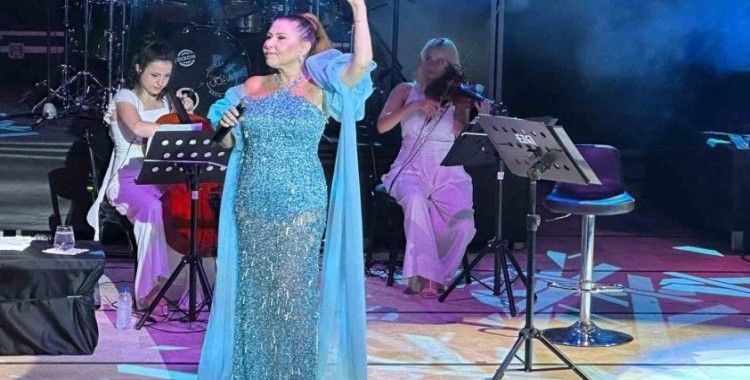 Pop müziğin güçlü sesi Nilüfer Marmaris’te kulakların pasını aldı