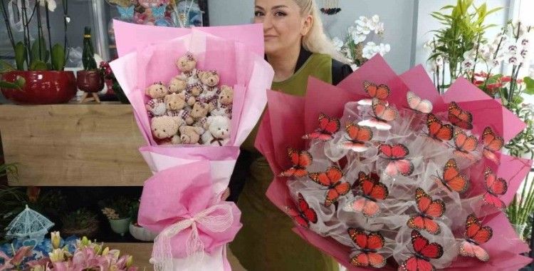Zamlardan sonra yapay bitki, pelüş ayıcık ve ışıklı kelebek buketlerine ilgi arttı