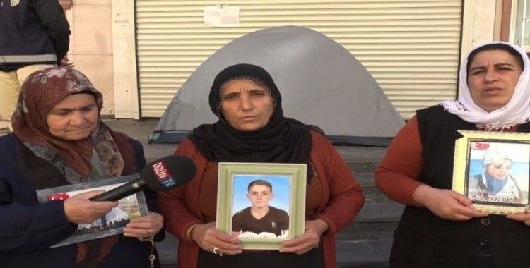 Evlat nöbeti devam ediyor