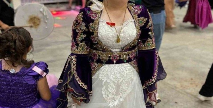 Down sendromlu Esra gelin oldu