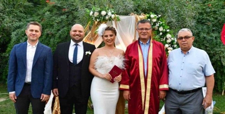 Alaşehir Sağlık Müdürü dünya evine girdi