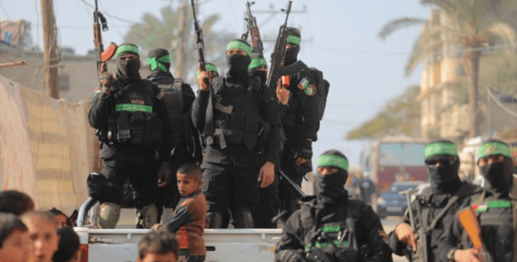 Hamas: Esirlerin serbest kalması İsrail'in ateşkes maddelerine uymasına bağlı