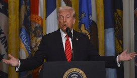 Trump: ABD'de üretilmeyen tüm arabalara yüzde 25 gümrük vergisi uygulayacağız