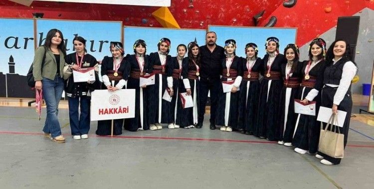 Hakkarili öğrenciler Türkiye finallerinde yarışacak