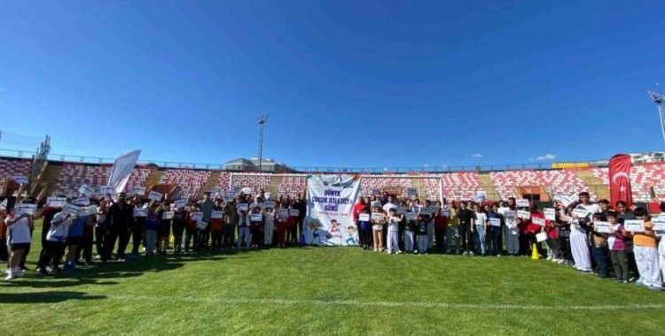 Van’da "Dünya Çocuk Atletizm Günü" kutlandı
