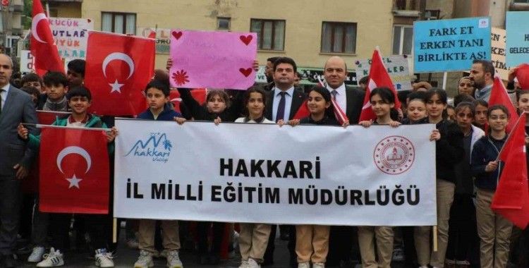Hakkari’de farkındalık yürüyüşü düzenlendi