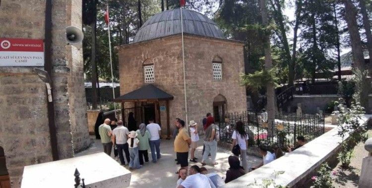 Akşemseddin Hazretleri Türbesine bayram tatilinde yoğun ilgi