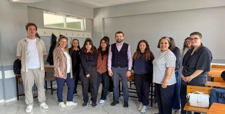 Üniversite adayları Kaynarca S.S. MYO’yu tanıdı