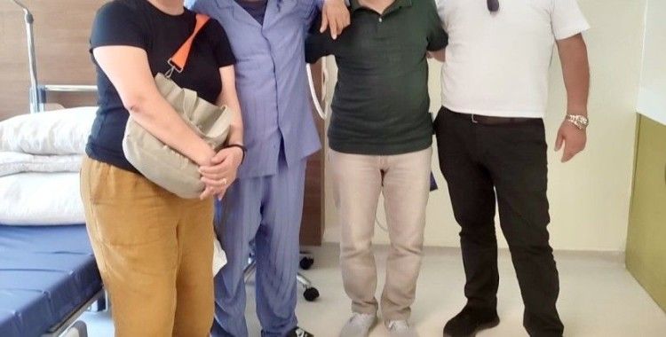 Alman doktorların ‘yaşayamaz’ dediği hastayı Türk hekimler hayata döndürdü