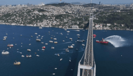 253 şehidin anısına 253 tekne İstanbul Boğazı'ndan geçiş yaptı