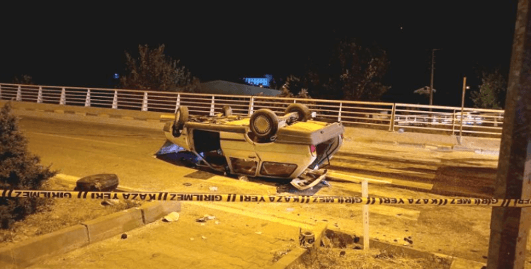 Karabük'te 2 otomobil çarpıştı: 2'si ağır 7 yaralı