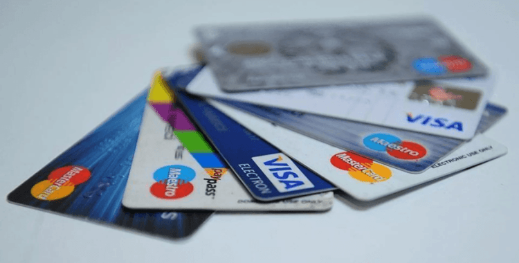 Merkez Bankası duyurdu: Kredi kartı faiz oranları düştü mü?