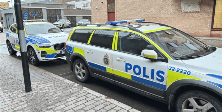 İsveç'te bir camide cuma namazının ardından silahlı saldırı düzenlendi