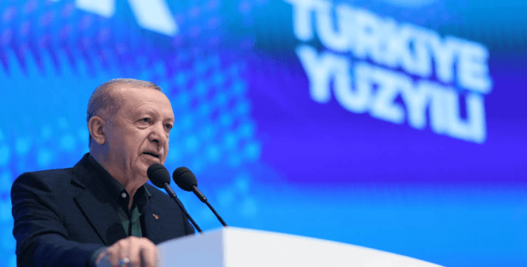 Cumhurbaşkanı Erdoğan'dan Putin-Trump Zirvesi'ne ilişkin değerlendirme: 'Kalıcı barışın temelini atmasını diliyoruz'