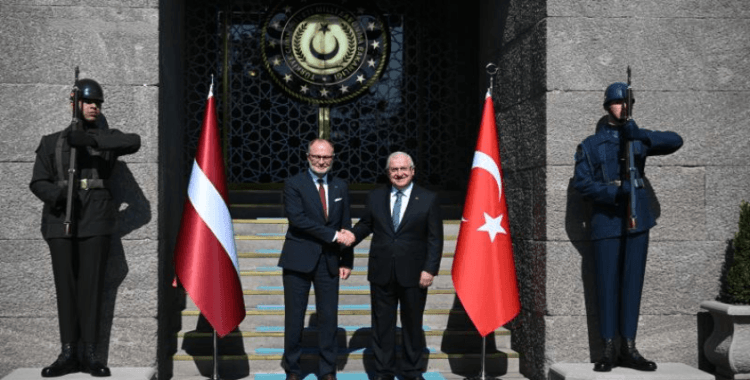 Bakan Güler, Letonyalı mevkidaşı Spruds ile görüştü