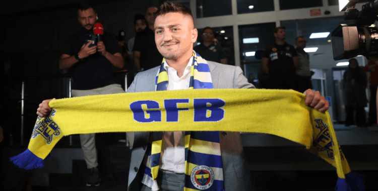 Fenerbahçe'den Beşiktaş'a transfer açıklandı: Cengiz Ünder resmen ayrıldı