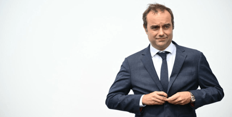 Fransa'da Lecornu Başbakan olarak atandı