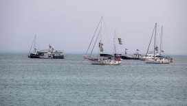 Gazze’ye yardım götüren filo ikinci kez saldırıya uğradı