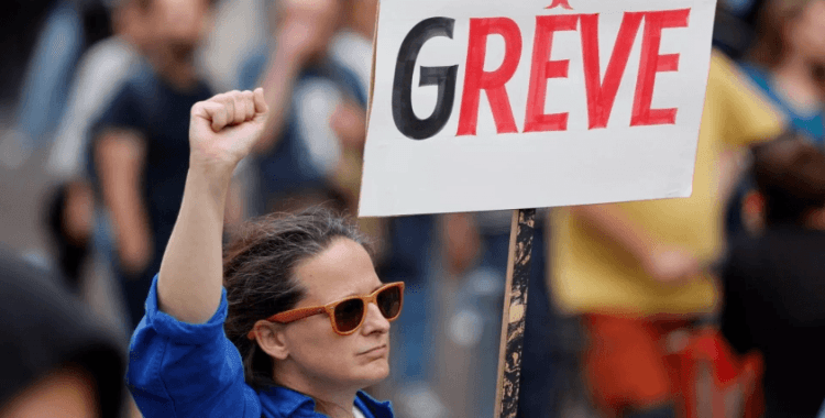 Fransa'da son yılların en büyük grevi: 800 bin kişi sokağa çıkıyor