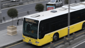 Kadıköy'de 2 metrobüs çarpıştı: Çok sayıda ekip sevk edildi