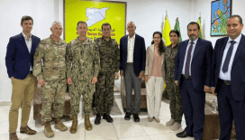 ABD'nin Suriye Özel Temsilcisi Barrack, SDG'yi ziyaret etti