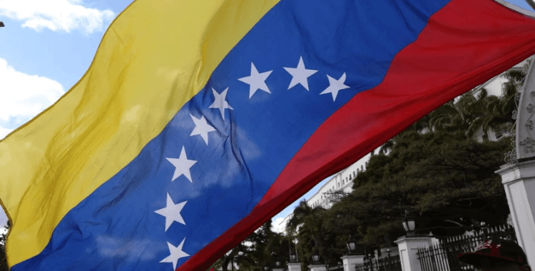 Venezüella'dan Trump'ın CIA'ye sabotaj izni vermesine tepki: 'Uluslararası hukukun ihlali'