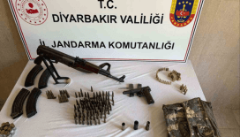 Diyarbakır'da jandarma operasyonlarında çok sayıda silah ve mühimmat ele geçirildi