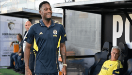 UEFA duyurdu: Fenerbahçeli Jhon Duran 2 maç ceza aldı